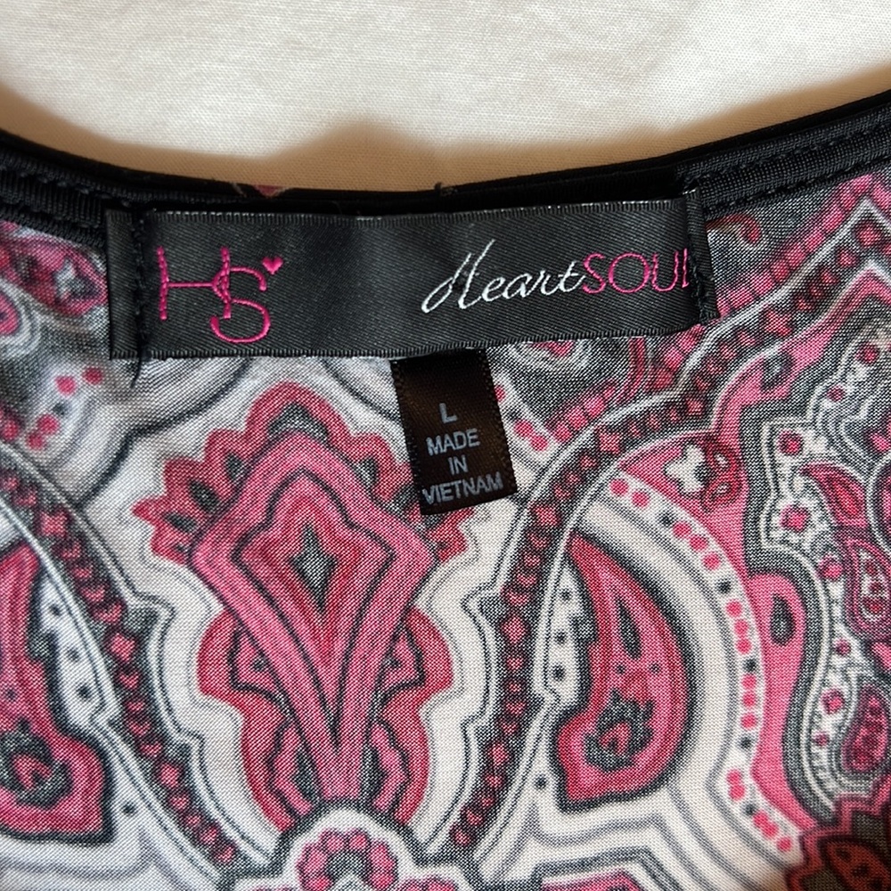 HeartSoul L Black/Burgundy Patterned Blouse - Picture 10 of 13